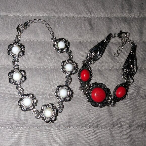 $2 with Bundle ~ White Floral & Red Stone Cabochon Adjustable Bracelets 4693 - Picture 1 of 3